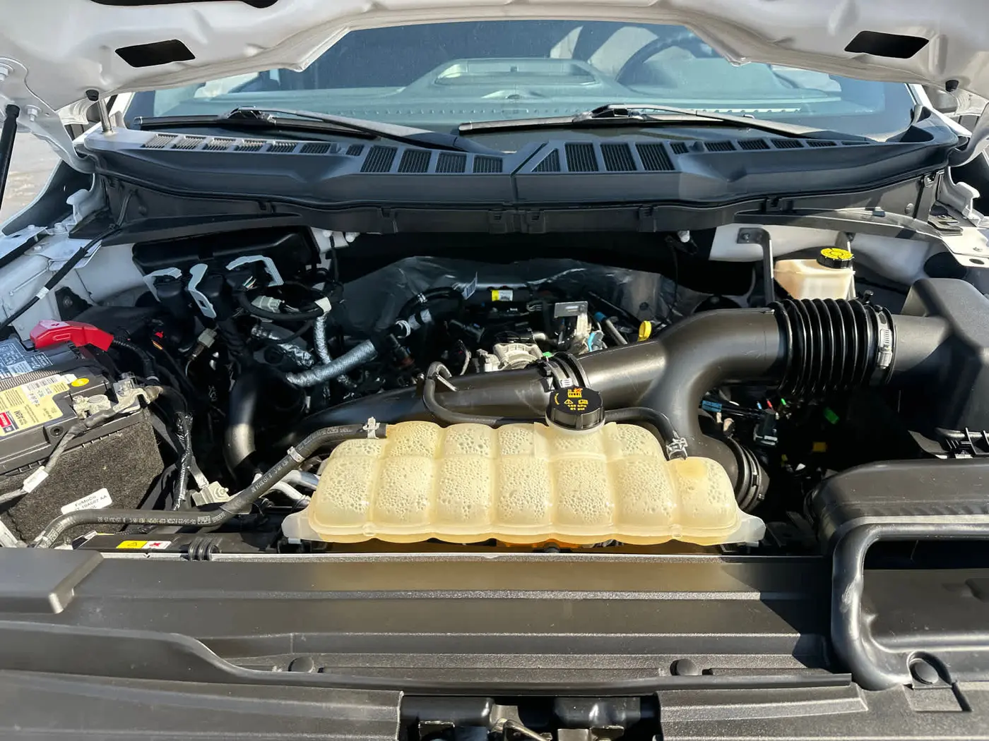 2023 Ford F-150 - $37,990