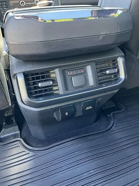2023 Ford F-150 - $49,911