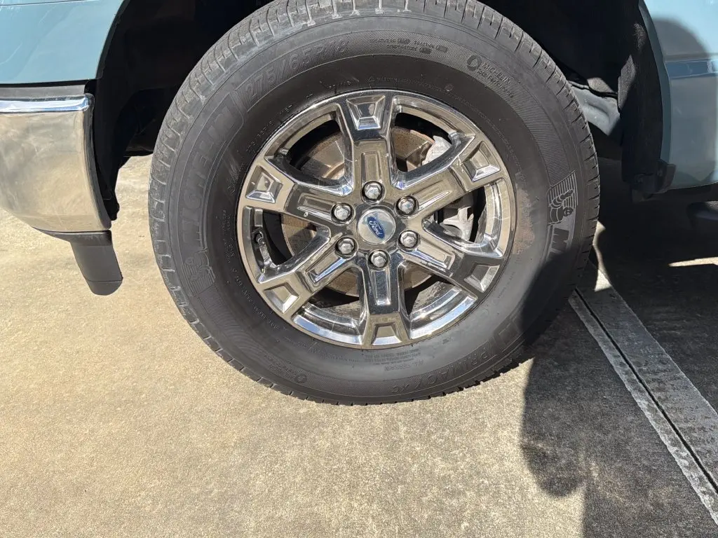 2023 Ford F-150 - $40,300