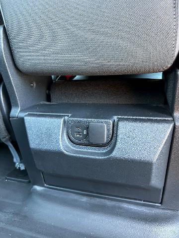 2023 Ford F-150 - $39,995