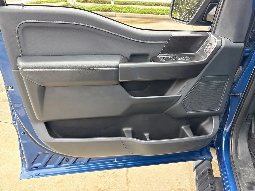 2023 Ford F-150 - $37,200