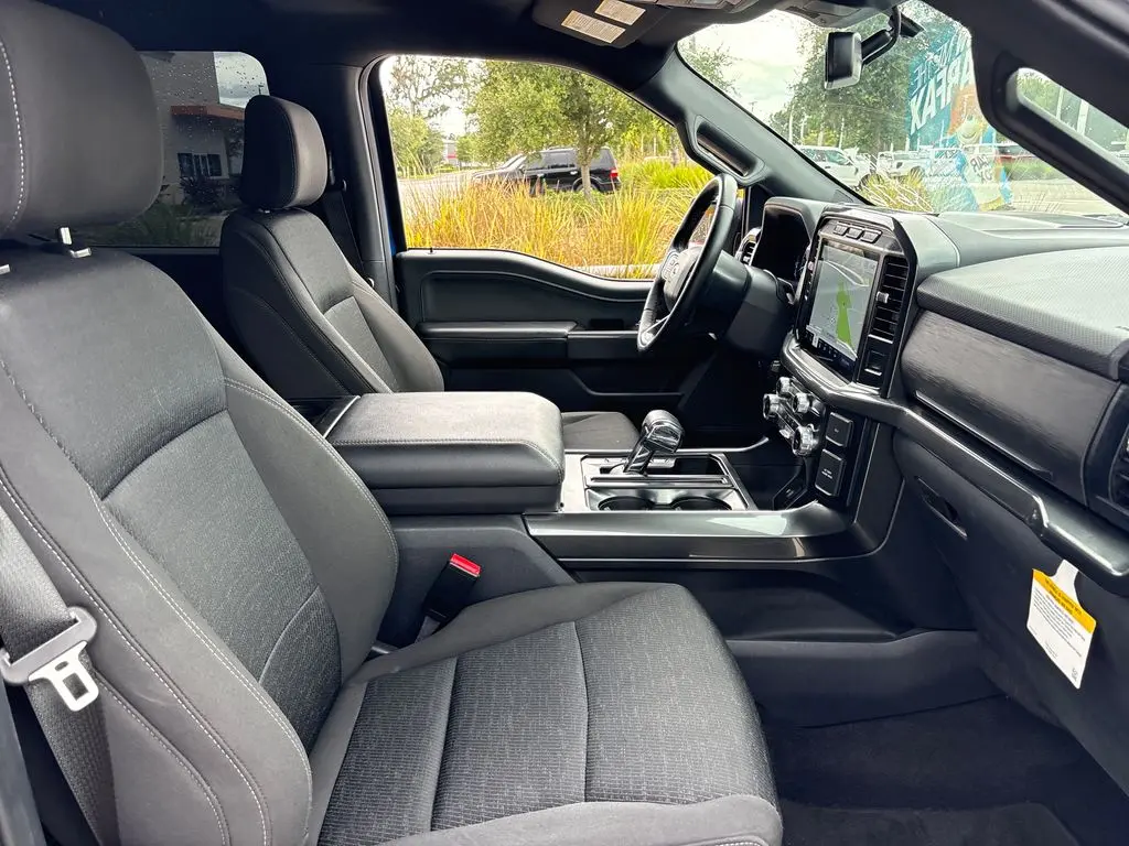 2023 Ford F-150 - $37,200