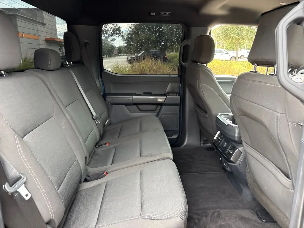 2023 Ford F-150 - $37,200