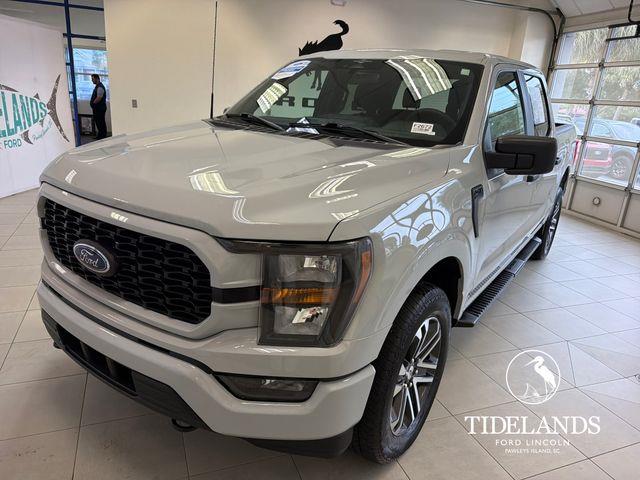 2023 Ford F-150 - $37,200