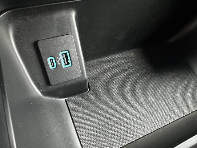 2023 Ford F-150 - $42,900