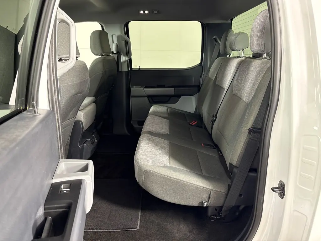 2022 Ford F-150 - $33,500