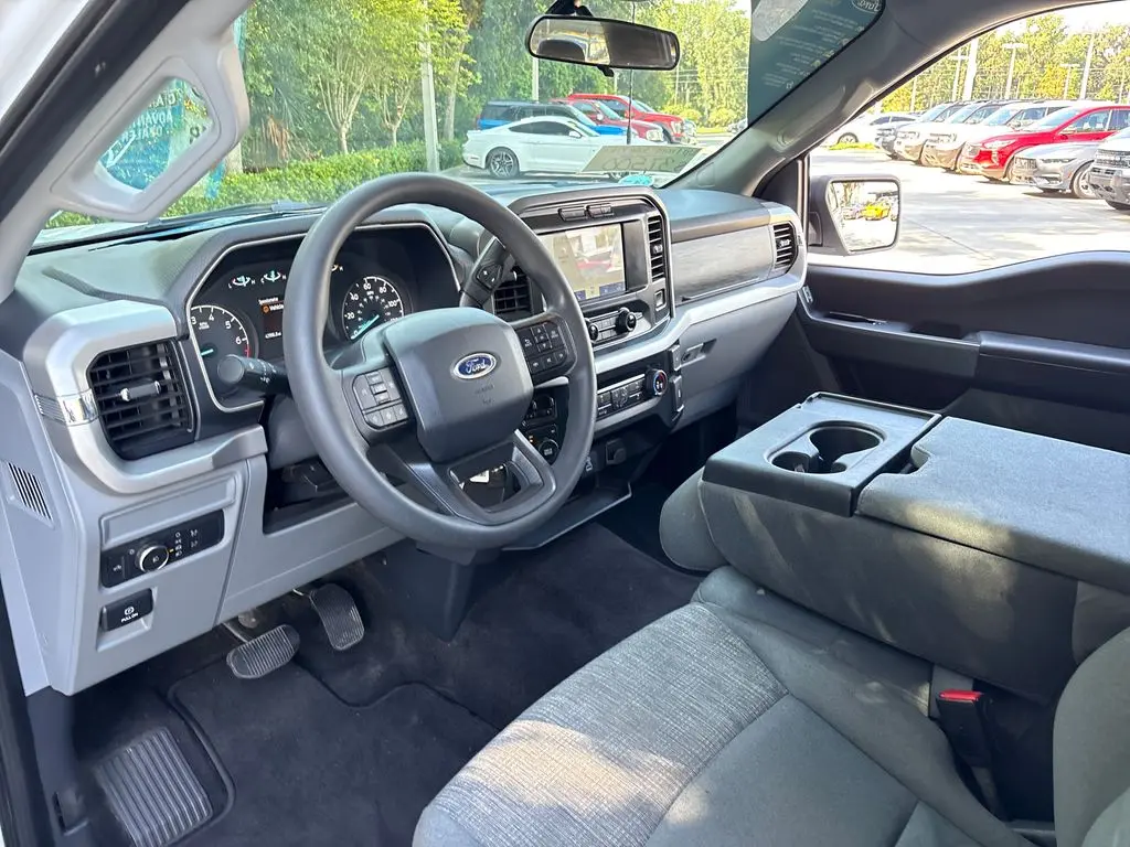 2022 Ford F-150 - $33,500