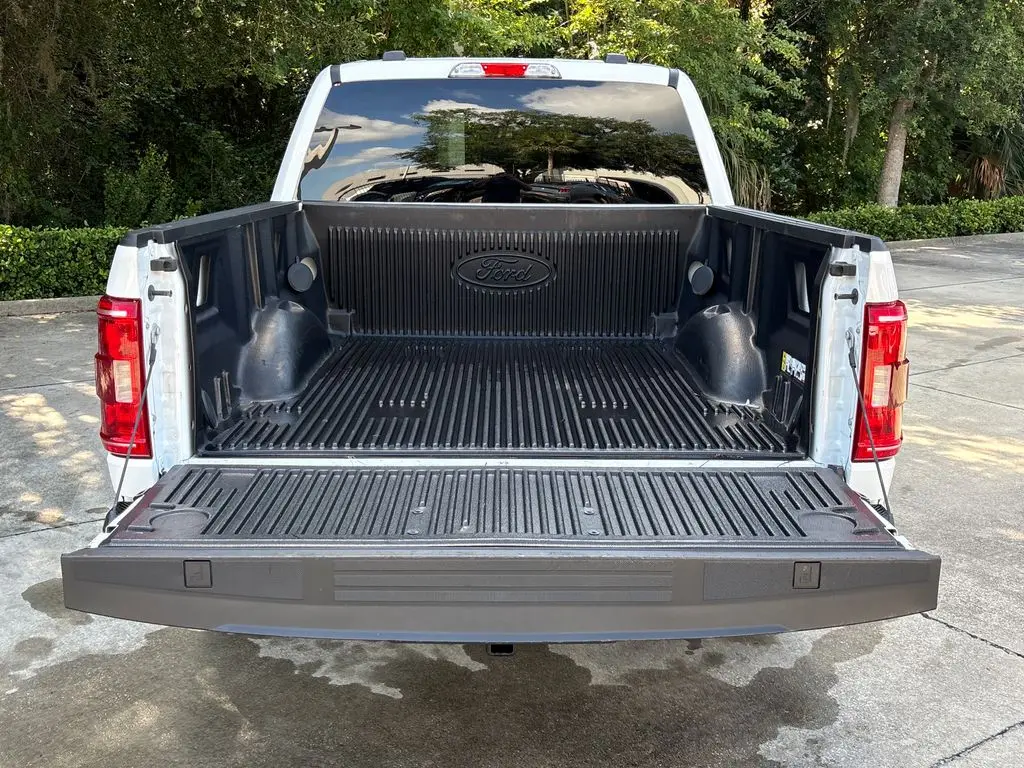 2022 Ford F-150 - $33,500