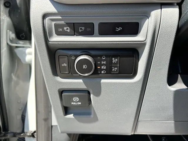 2023 Ford F-150 - $39,157