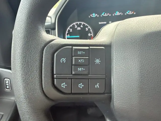 2023 Ford F-150 - $35,989