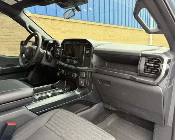 2023 Ford F-150 - $35,989