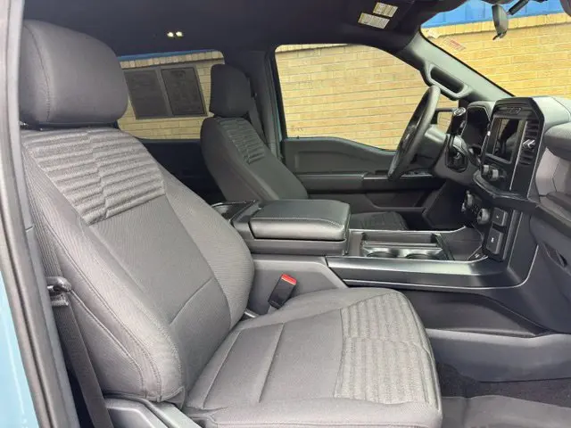 2023 Ford F-150 - $35,989