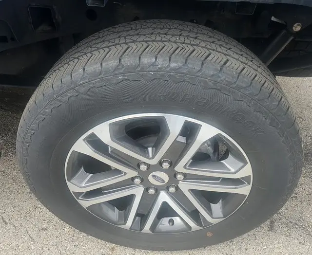 2023 Ford F-150 - $35,989