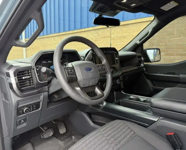 2023 Ford F-150 - $35,989
