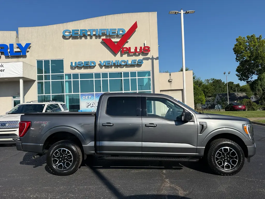 2023 Ford F-150 - $42,796