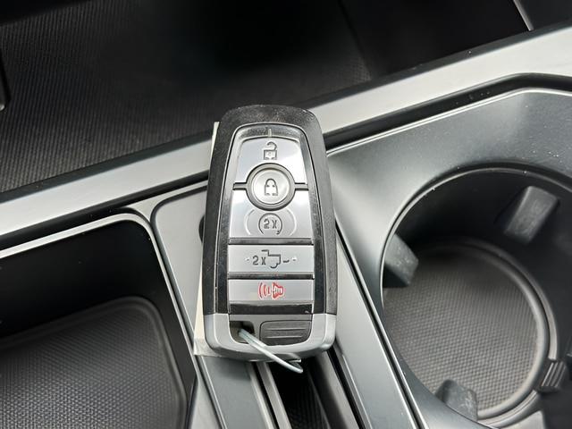 2023 Ford F-150 - $42,995