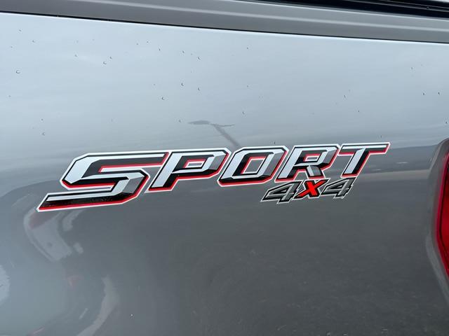 2023 Ford F-150 - $42,995