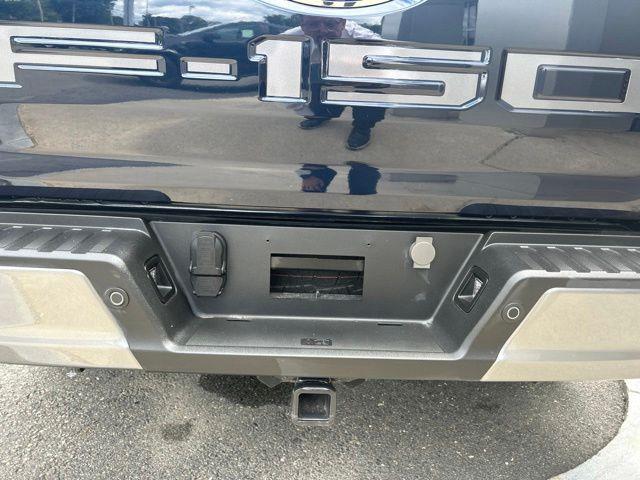 2023 Ford F-150 - $43,000