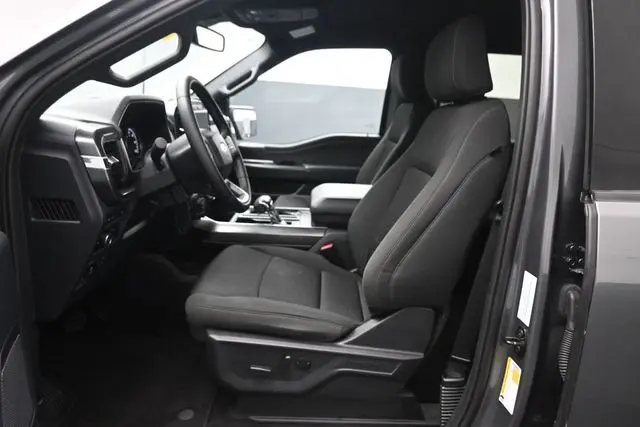 2023 Ford F-150 - $39,995