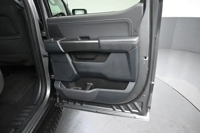 2023 Ford F-150 - $39,995