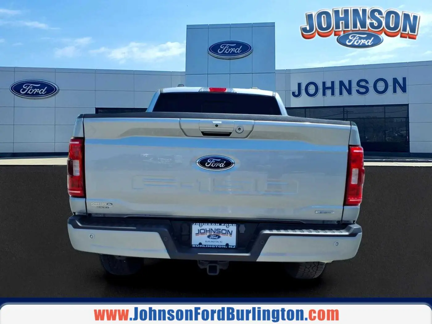 2023 Ford F-150 - $41,800