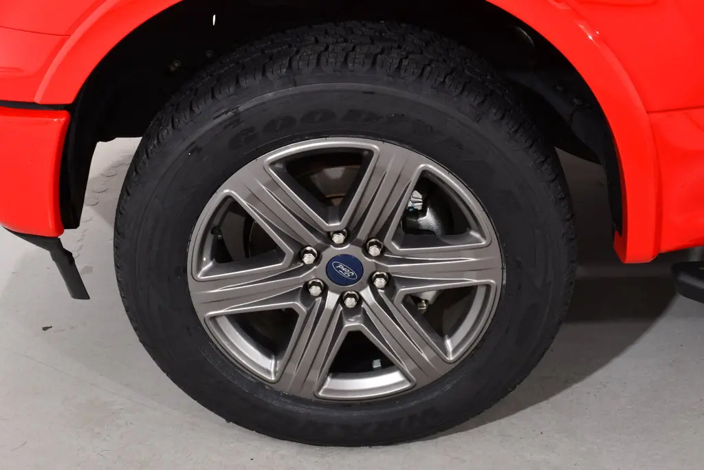 2020 Ford F-150 - $30,155