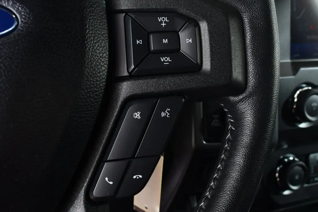 2020 Ford F-150 - $30,155