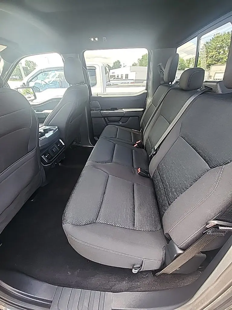 2023 Ford F-150 - $43,995