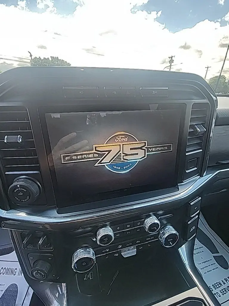 2023 Ford F-150 - $43,995