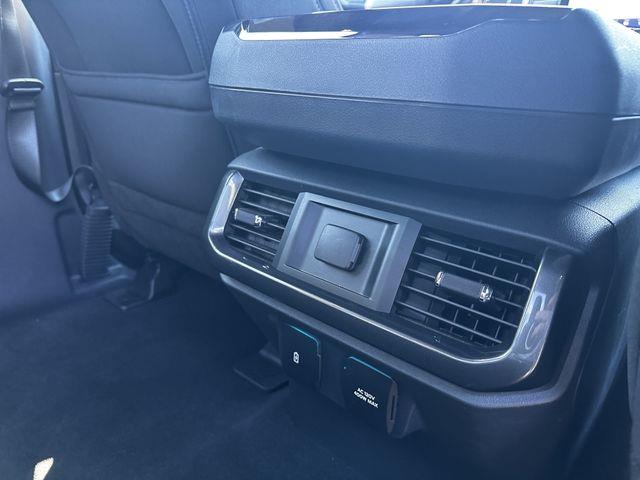 2023 Ford F-150 - $41,990