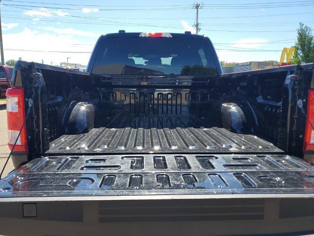 2023 Ford F-150 - $42,302