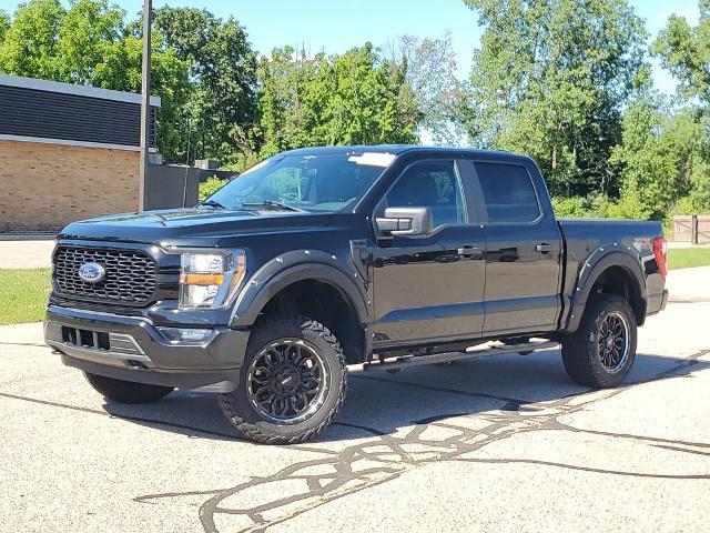 2023 Ford F-150 - $42,302