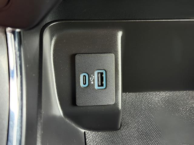 2023 Ford F-150 - $42,995
