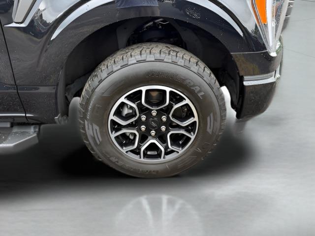 2023 Ford F-150 - $42,995