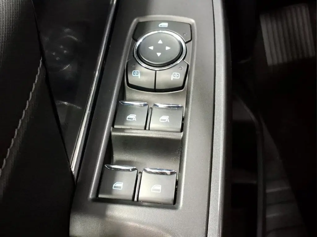 2023 Ford F-150 - $39,995