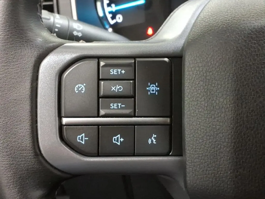 2023 Ford F-150 - $39,995