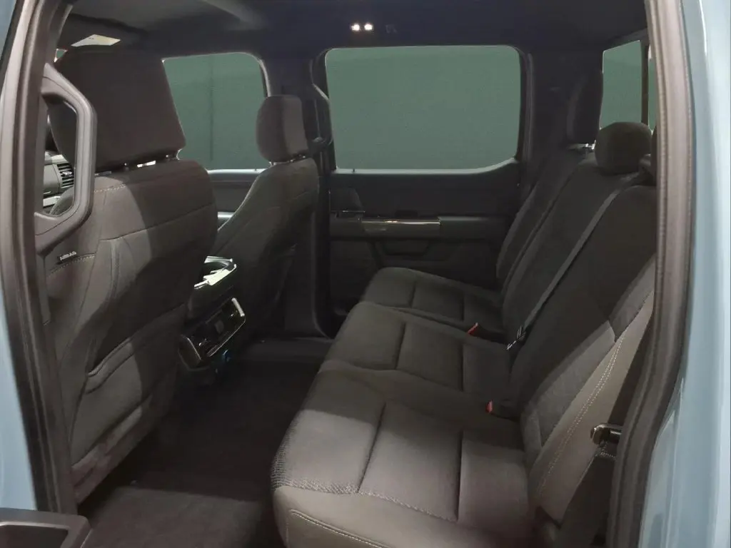 2023 Ford F-150 - $39,995