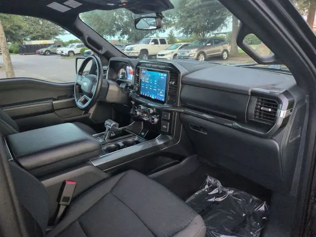 2023 Ford F-150 - $39,995
