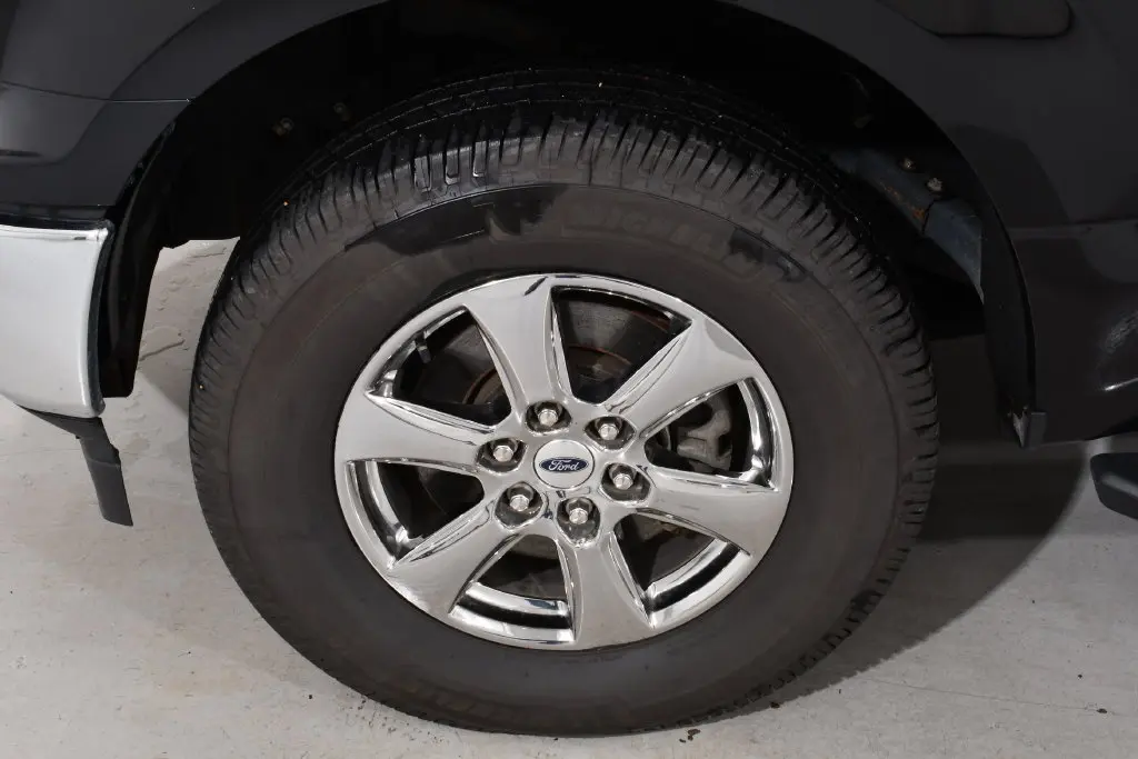 2020 Ford F-150 - $26,755