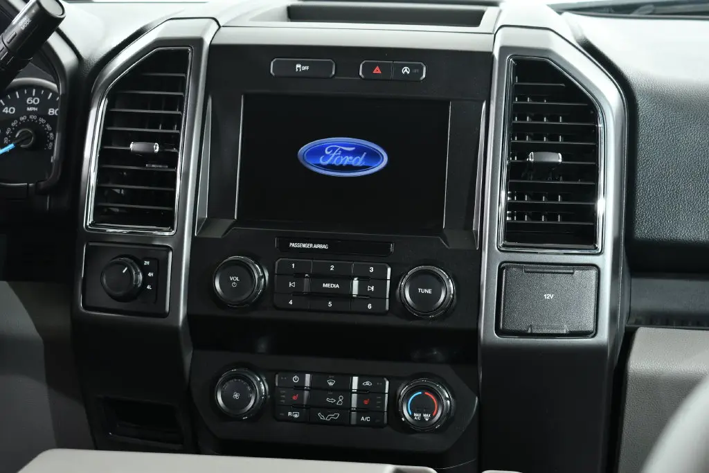 2020 Ford F-150 - $25,955