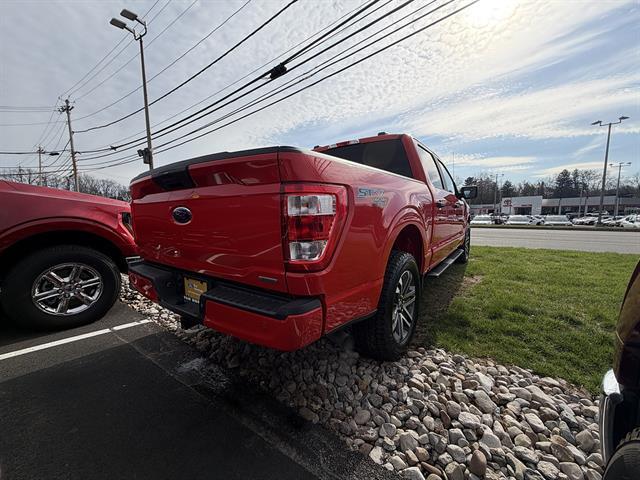 2022 Ford F-150 - $34,990