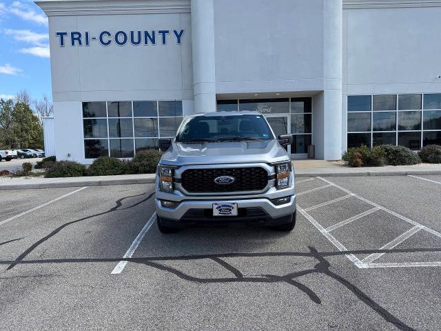 2023 Ford F-150 - $42,995