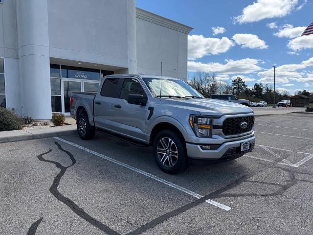 2023 Ford F-150 - $42,995