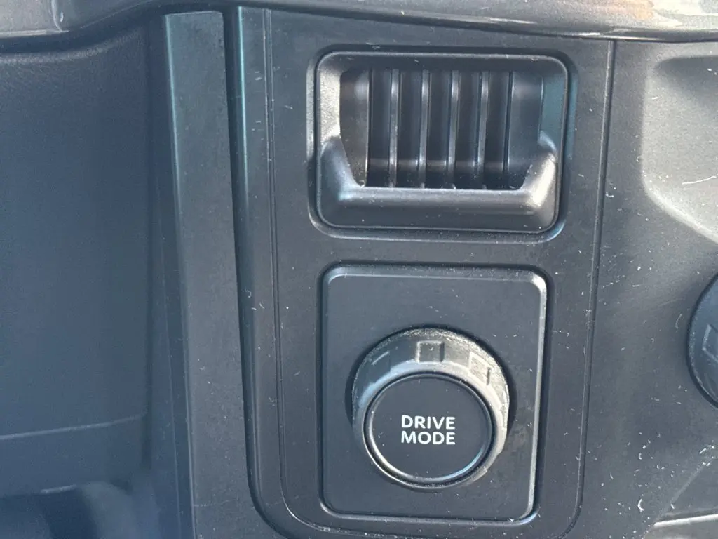 2024 Ford F-150 - $32,900