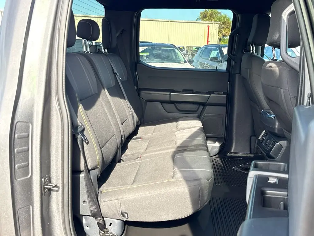 2024 Ford F-150 - $32,900