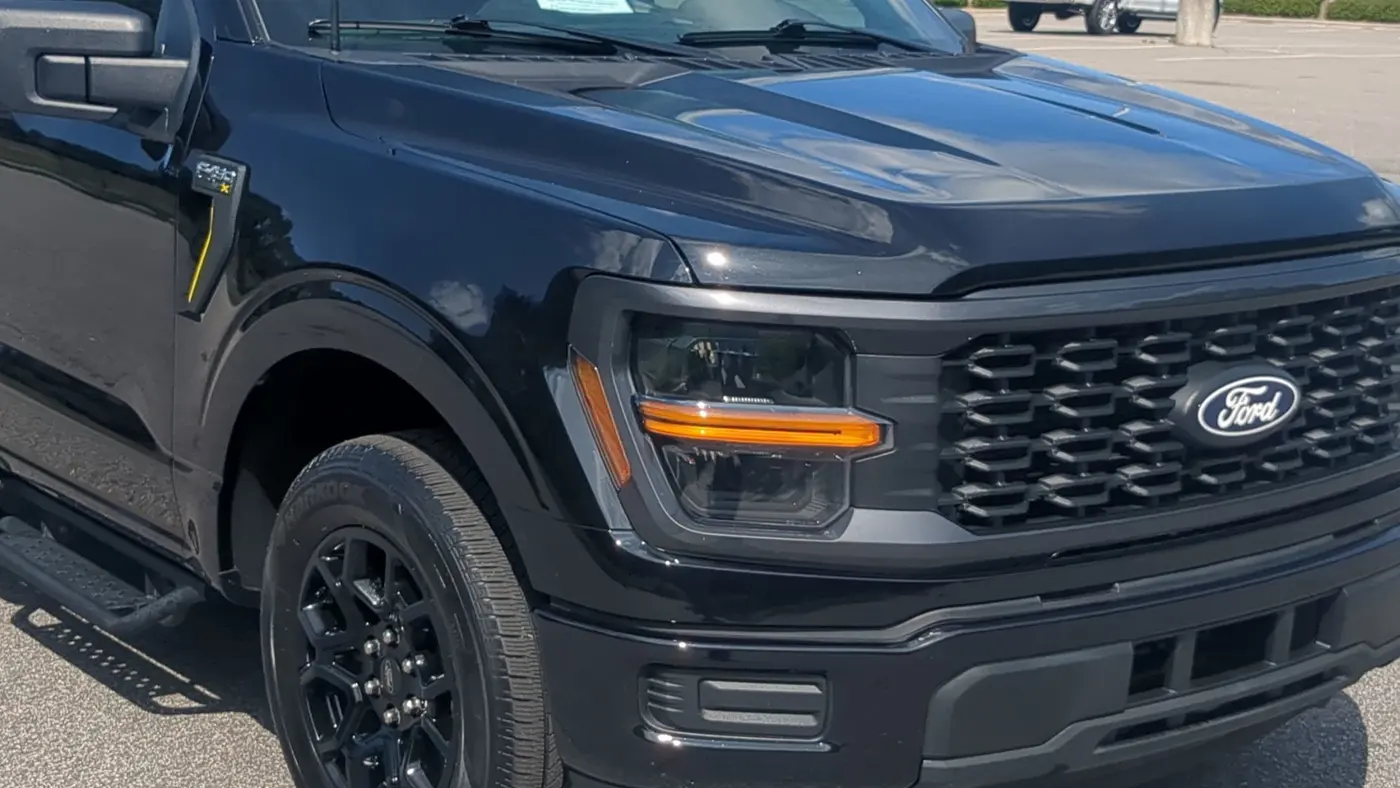 2025 Ford F-150 STX