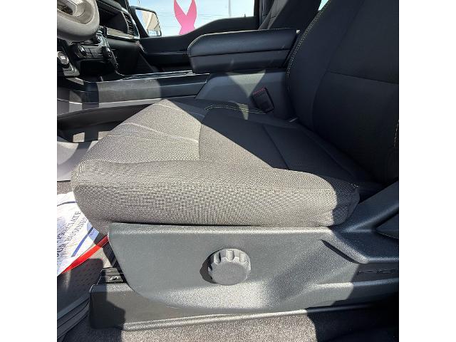 2025 Ford F-150 - $42,800