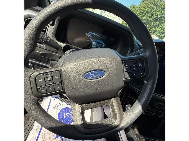 2025 Ford F-150 - $42,800