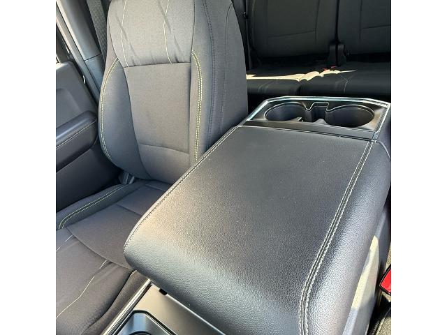 2025 Ford F-150 - $42,800
