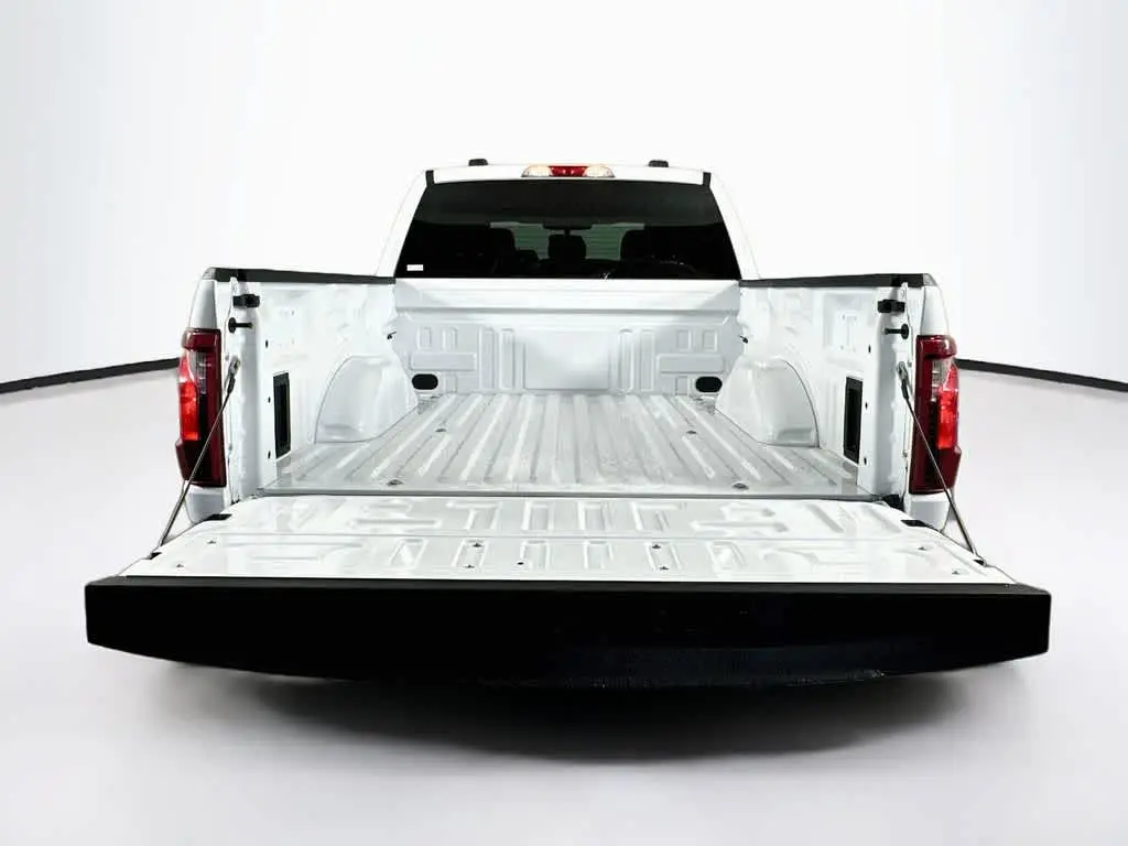 2026 Ford F-150 - $40,929